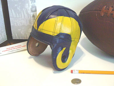 Rams-mini-helmet.jpg